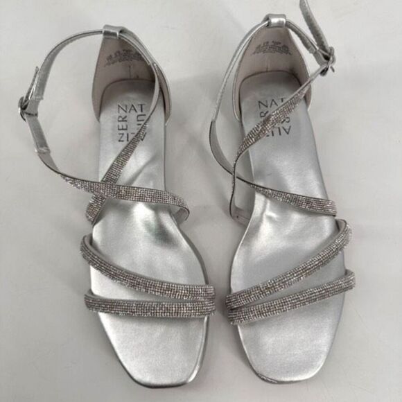 NWOT Naturalizer Sicily Women's Buckle Strappy Sandals Silver Size 7 - Picture 2 of 10